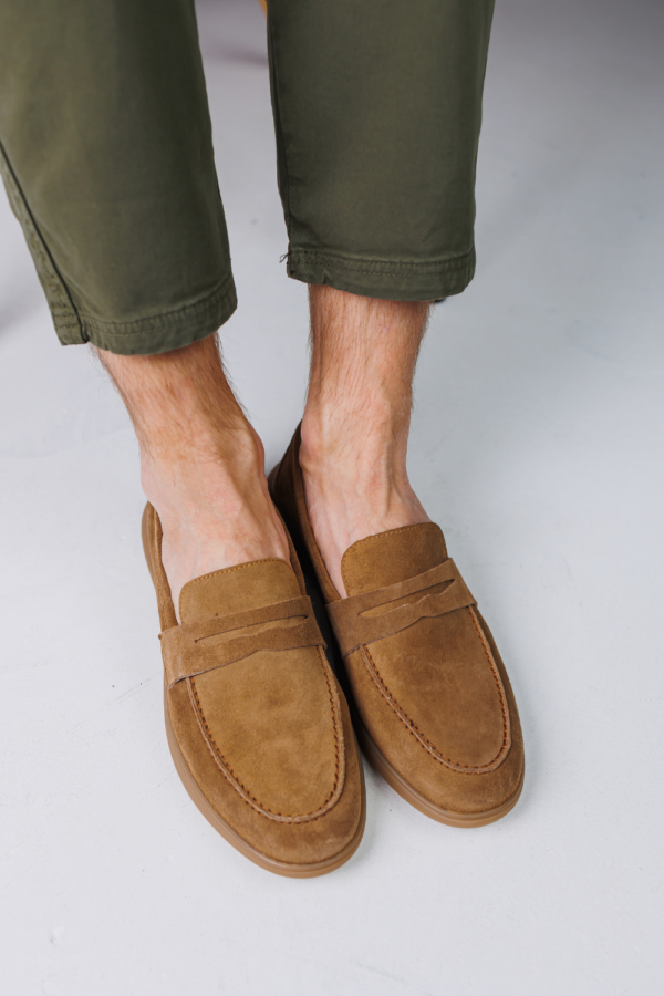 BROWN LEATHER LOAFER
