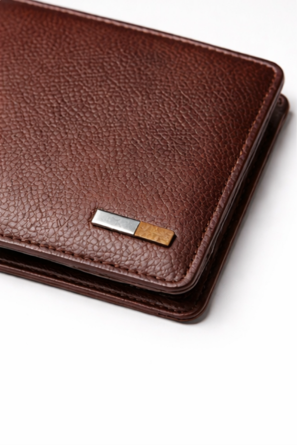 CLASSIC BROWN LEATHER WALLET