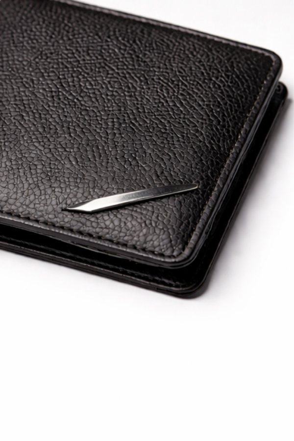 BLACK LEATHER WALLET